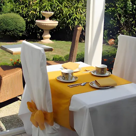 Alojamento de Acomodação e Pequeno-almoço La Bruyère-maison D'hôtes-piscine