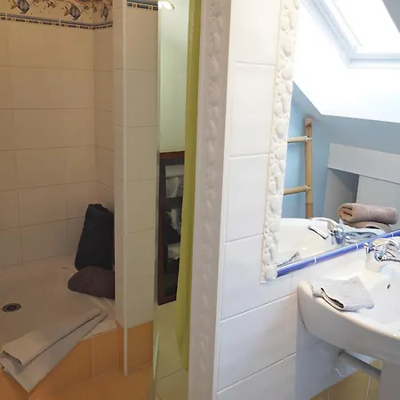 La Bruyère-maison D'hôtes-piscine Alojamento de Acomodação e Pequeno-almoço
